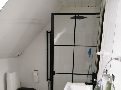 Interiör - Bathroom (WC/Shower/Wash basin/Dust bin/Shelves/Drawers/Utilities)
